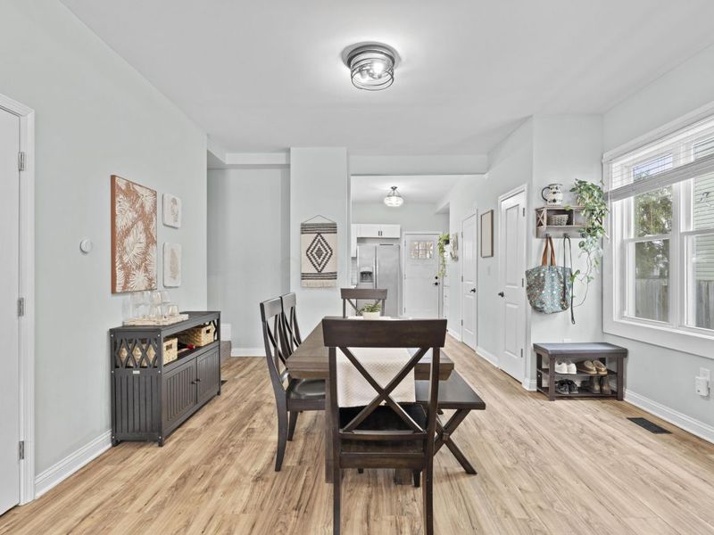 997 Oakwood Avenue , Columbus, OH 43206 Photo 8