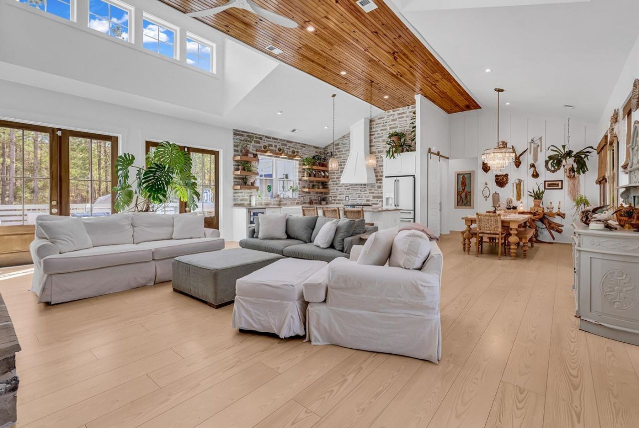 1282 Kings River Rd. Photo 10