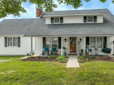 242 Lodge Hall Road, McKee, KY 40447