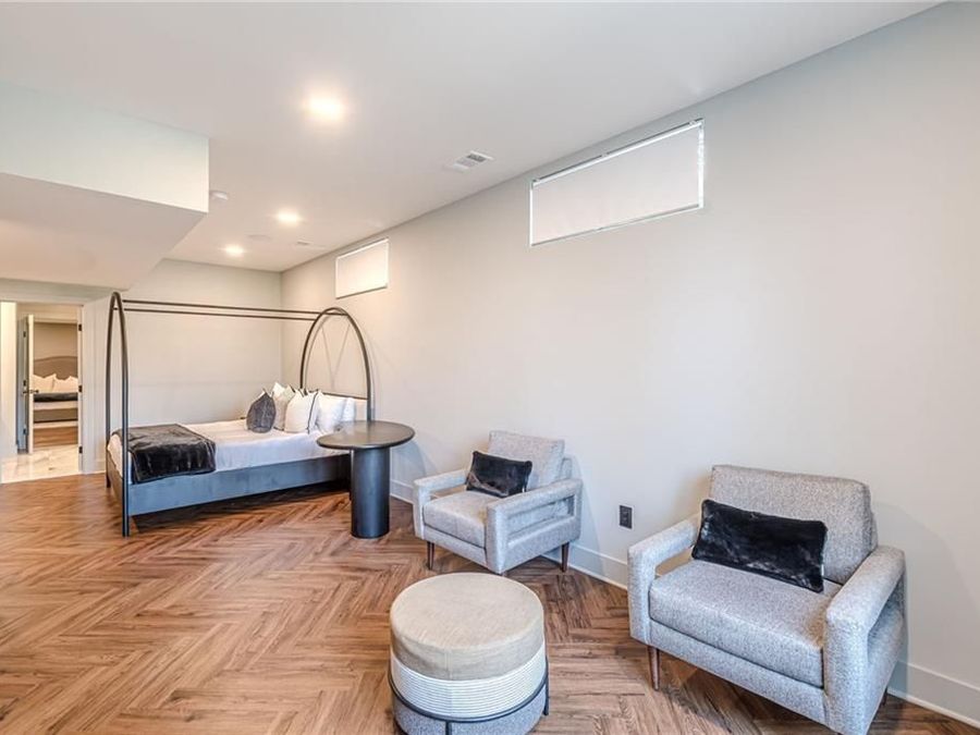 Property Image 64