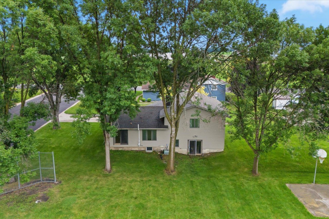 280 Colfax Avenue Ne, Hector, MN 55342 Main Photo