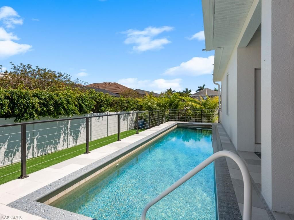 679 Seagrape Dr , Marco Island, FL 34145 Photo