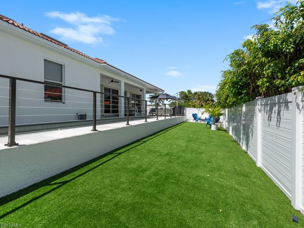 679 Seagrape Dr , Marco Island, FL 34145 Photo