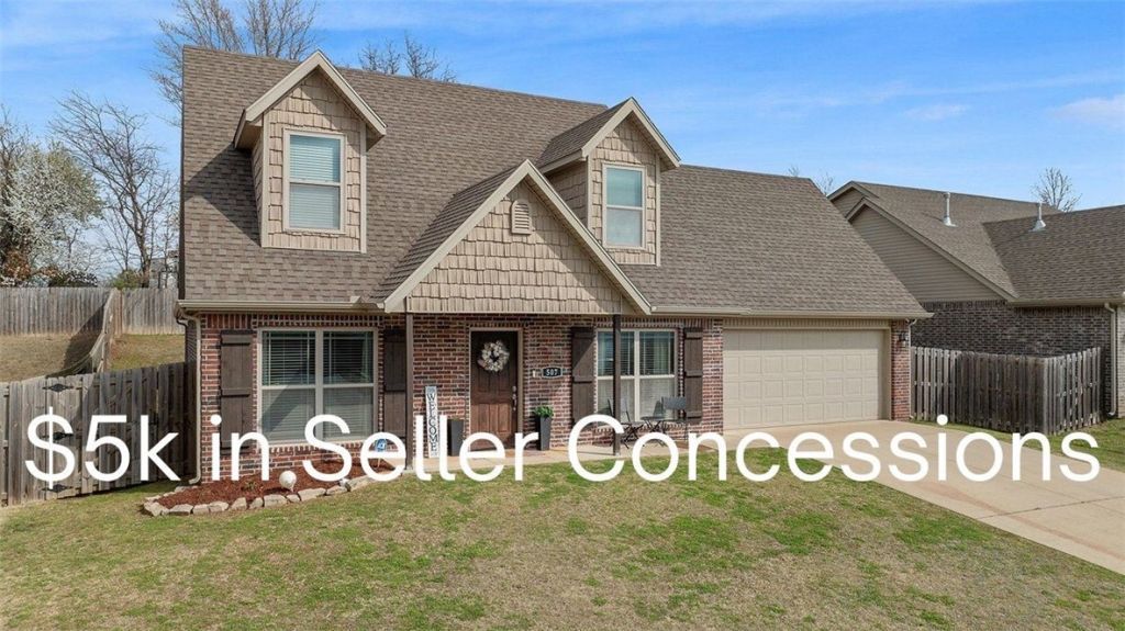 507 W Laurel Avenue, Rogers, AR 72758 Main Photo