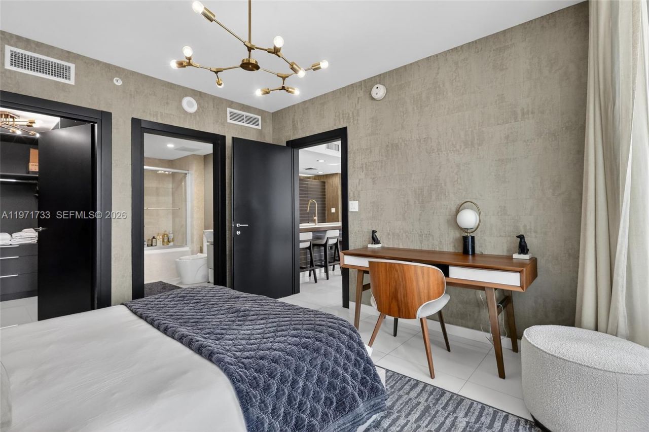 200 Biscayne Boulevard Way , Unit 1108, Miami, FL 33131 Photo