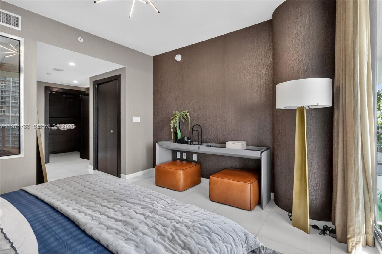 200 Biscayne Boulevard Way , Unit 1108, Miami, FL 33131 Photo