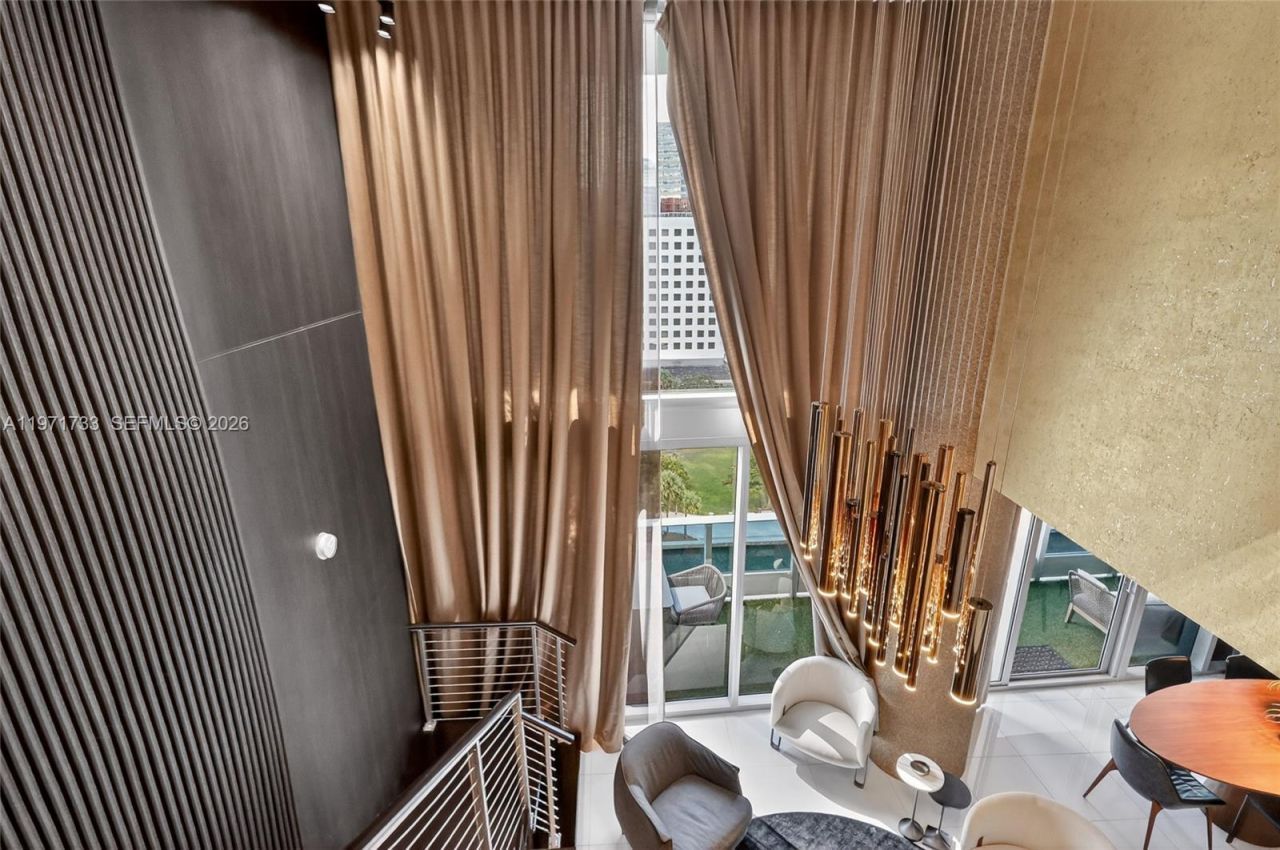 200 Biscayne Boulevard Way, Unit 1108, Miami, FL 33131 Photo