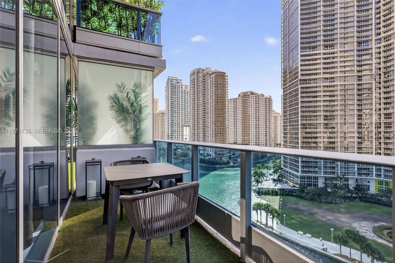 200 Biscayne Boulevard Way, Unit 1108, Miami, FL 33131 Photo