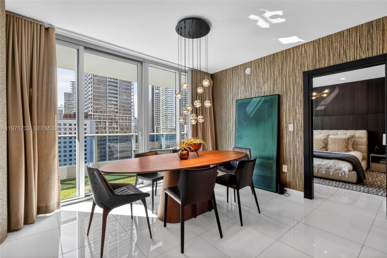 200 Biscayne Boulevard Way, Unit 1108, Miami, FL 33131 Photo