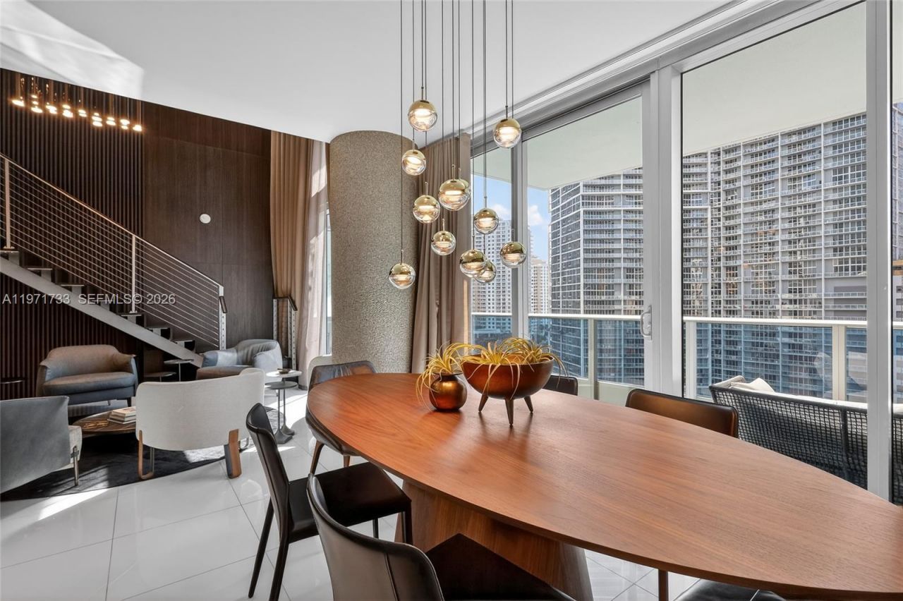 200 Biscayne Boulevard Way, Unit 1108, Miami, FL 33131 Photo