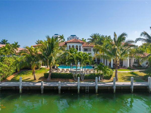 1201 NE 83rd St, Miami, FL 33138