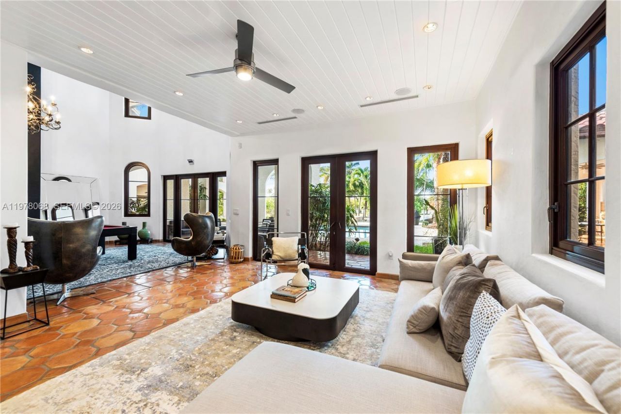 1201 NE 83rd St , Miami, FL 33138 Photo