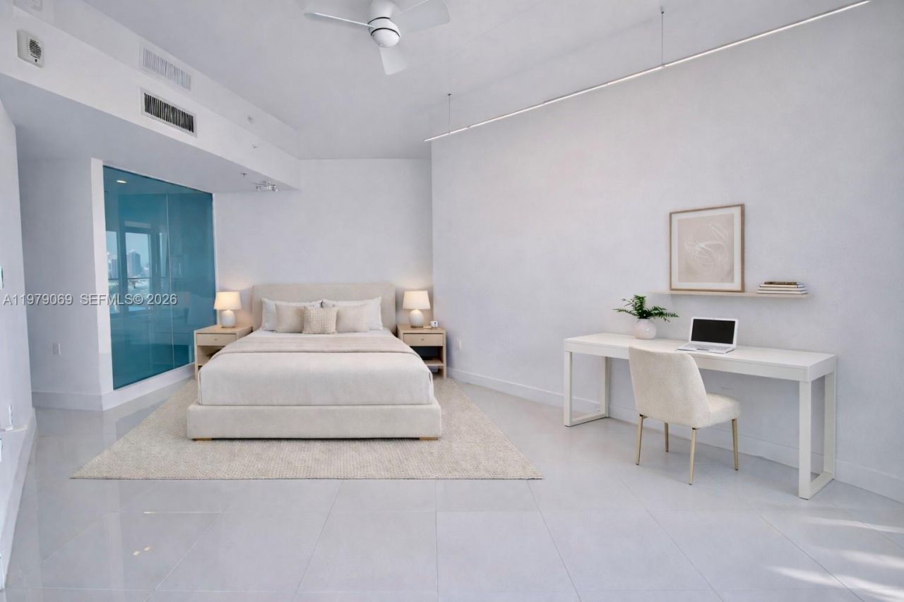 2155 Washington Ct, Unit 606, Miami Beach, FL 33139 Photo