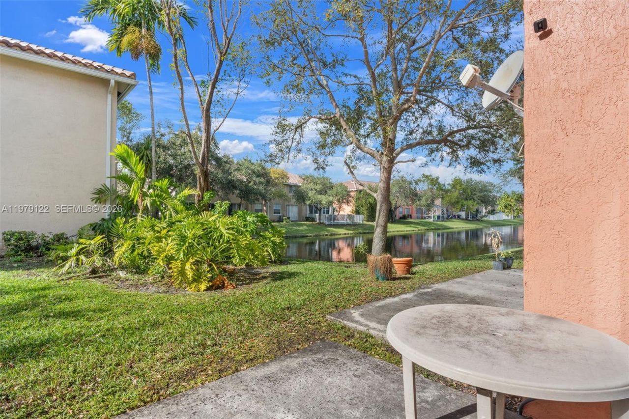 3811 NW 91st Ter , Sunrise, FL 33351 Photo