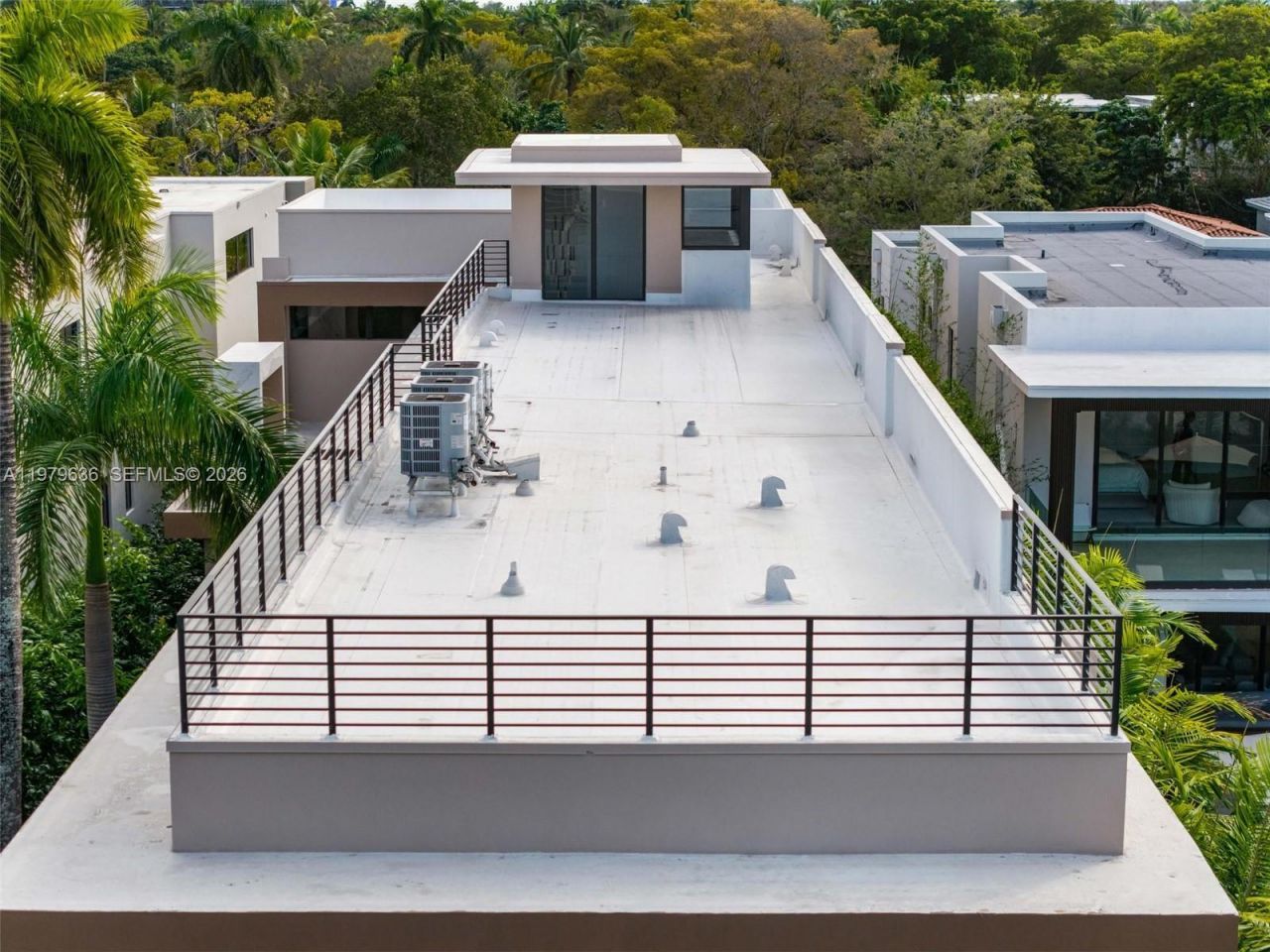 723 NE 77th St , Miami, FL 33138 Photo