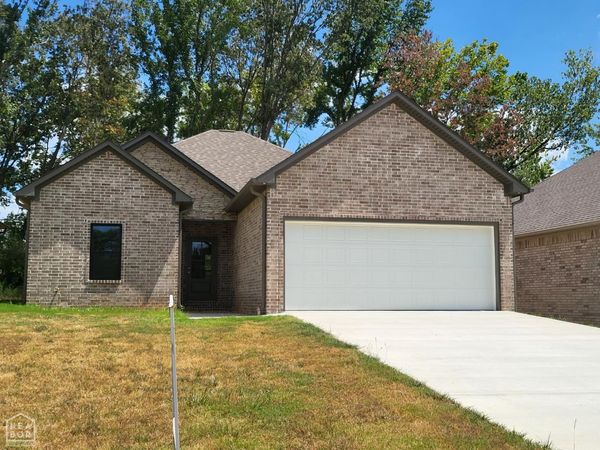 929 N Jeff Davis Avenue, Jacksonville, AR 72076