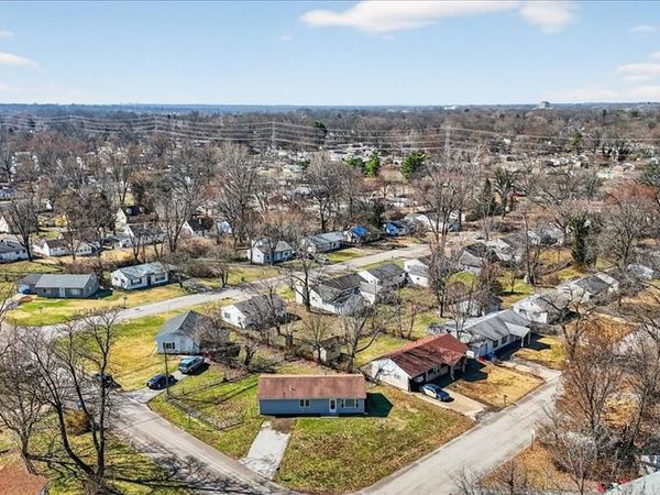 1202 Laredo Avenue, St Louis, MO 63138