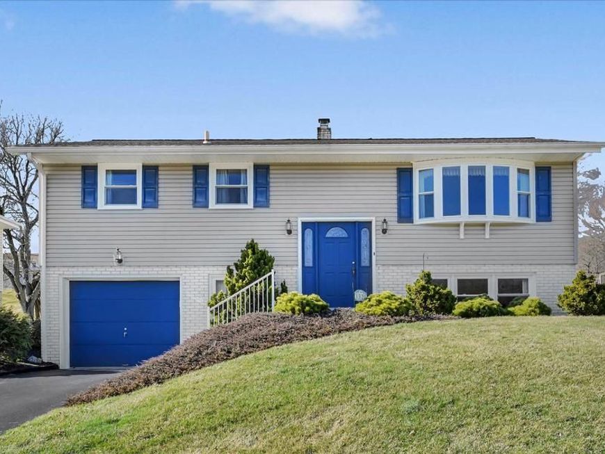 1321 Woodcrest Drive, Reading, PA 19607 Main Photo