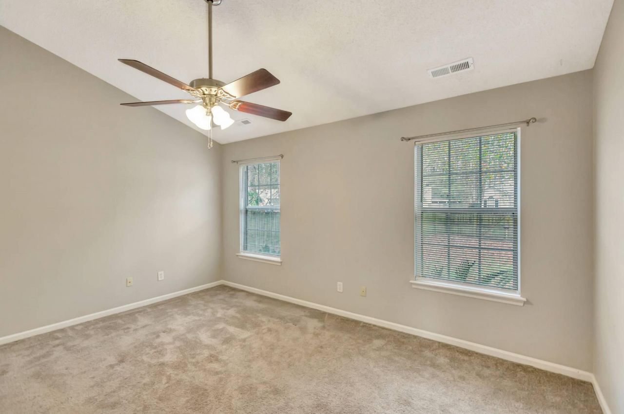 8565 Brookforest Drive Photo 18