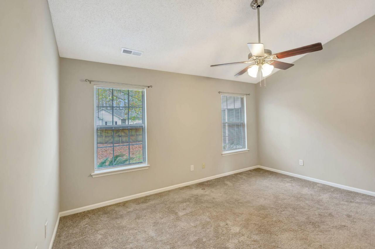 8565 Brookforest Drive Photo 19