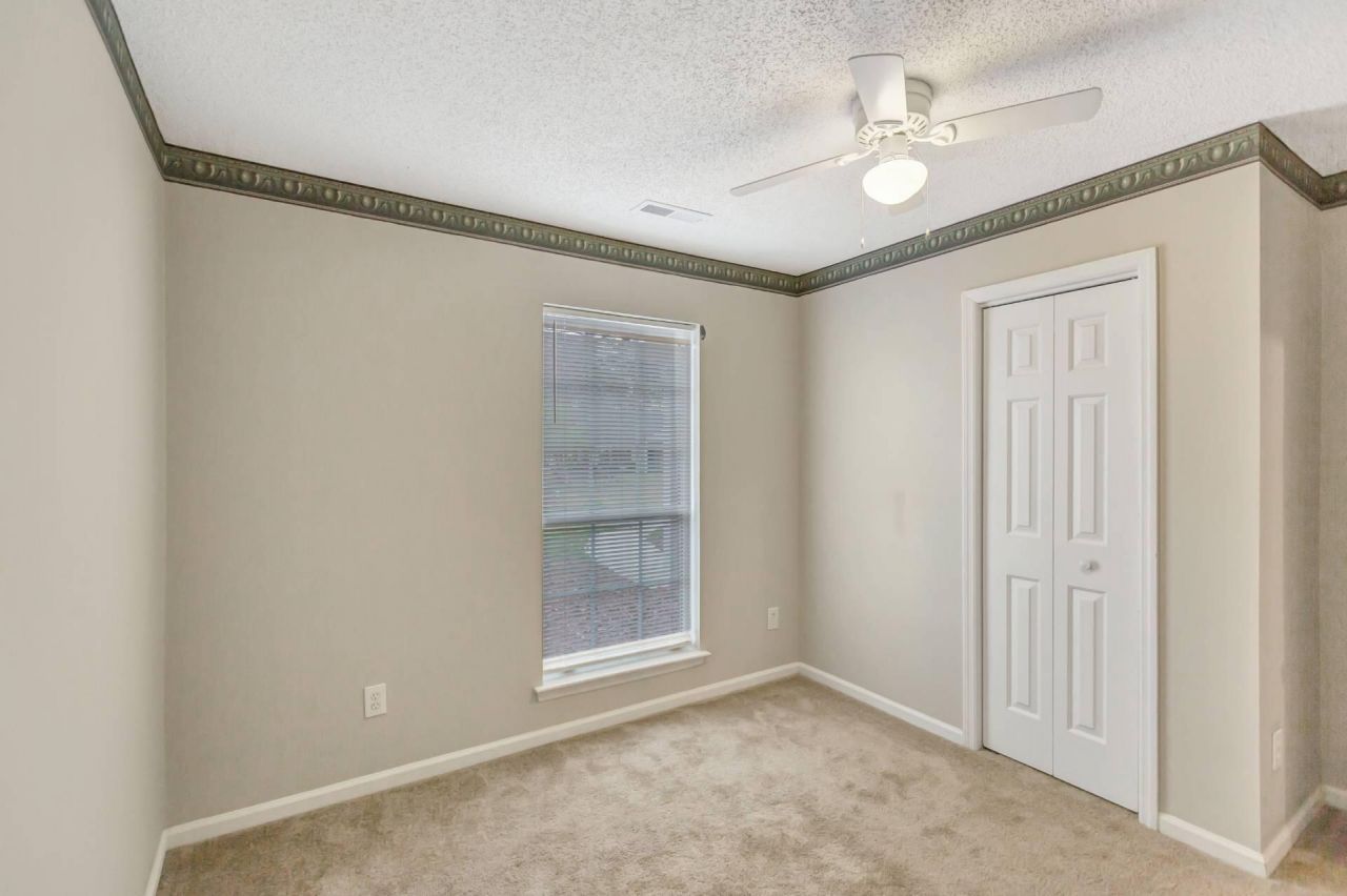 8565 Brookforest Drive Photo 25