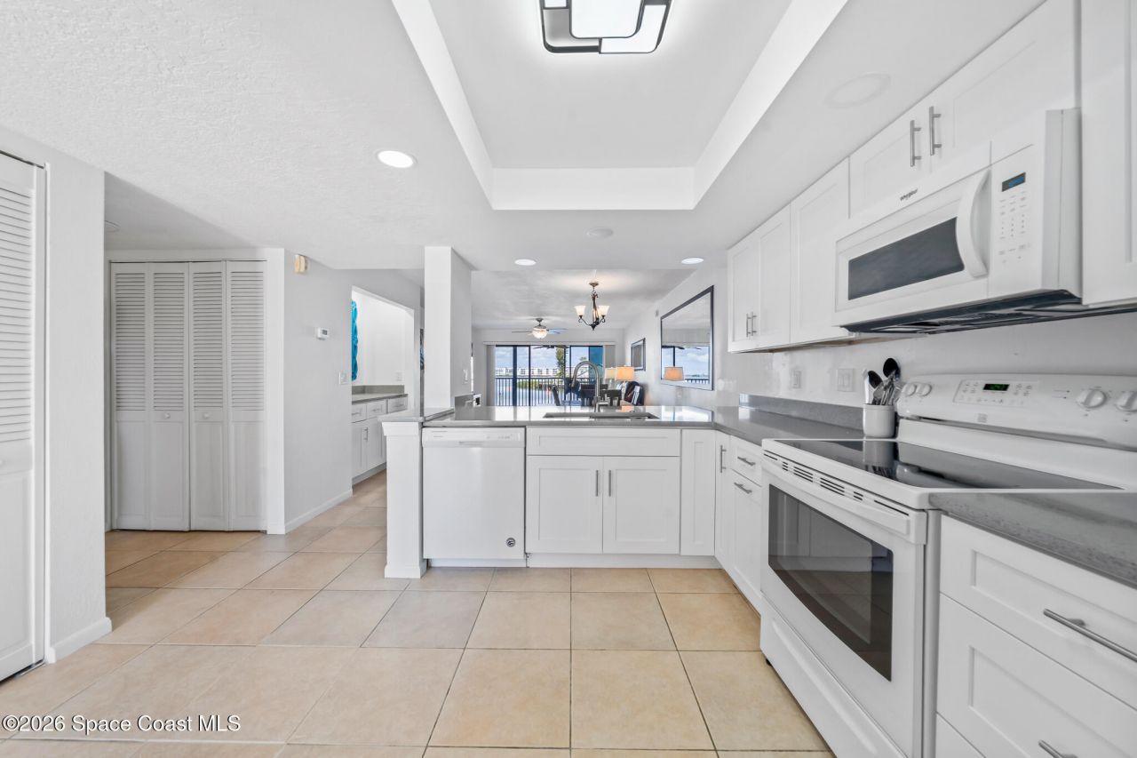 200 S Banana River Boulevard, Unit 2310, Cocoa Beach, FL 32931 Photo