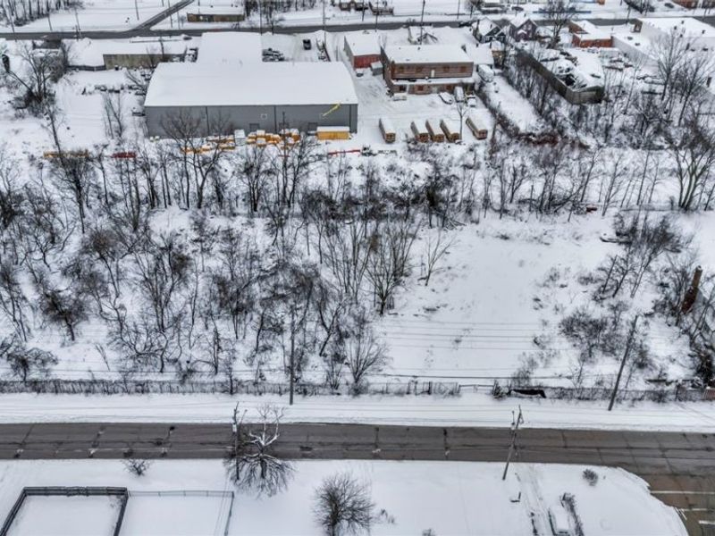 17001 S Miles Avenue , Cleveland, OH 44128 Photo 1