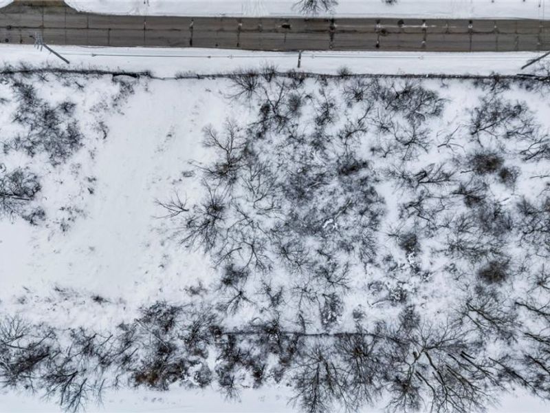 17001 S Miles Avenue , Cleveland, OH 44128 Photo 15