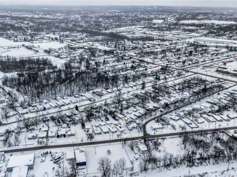 17001 S Miles Avenue , Cleveland, OH 44128 Photo 7