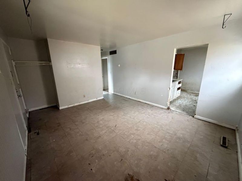 2345 Century Drive , Columbus, OH 43211 Photo 6