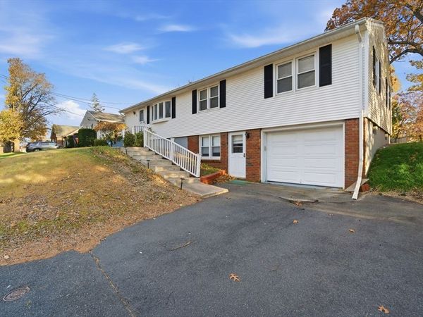 181 Beauchamp Terrace, Chicopee, MA 01020