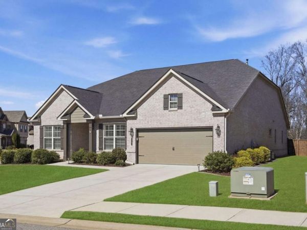 5040 Mirror Lake Drive, Cumming, GA 30028