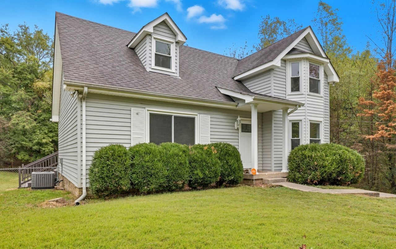 1307 Sun Valley Rd, Clarksville, TN 37040 Main Photo