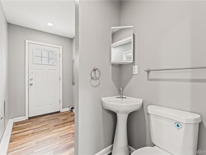 255 Lutz Drive, Englewood, OH 45322 Photo 17