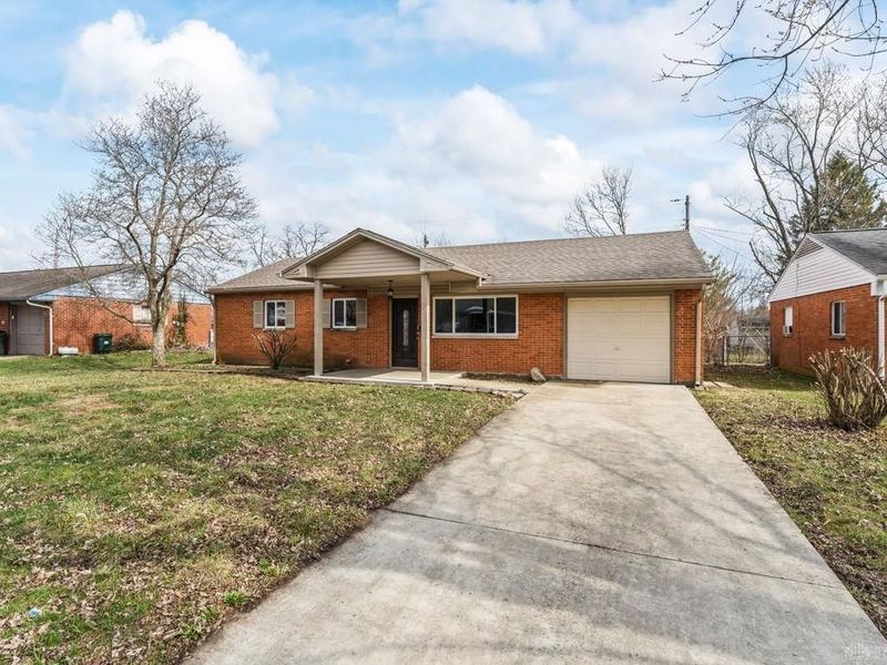 255 Lutz Drive, Englewood, OH 45322 Photo 3