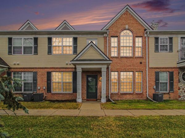 23790 Northstone Village Drive, Taylor, MI 48180