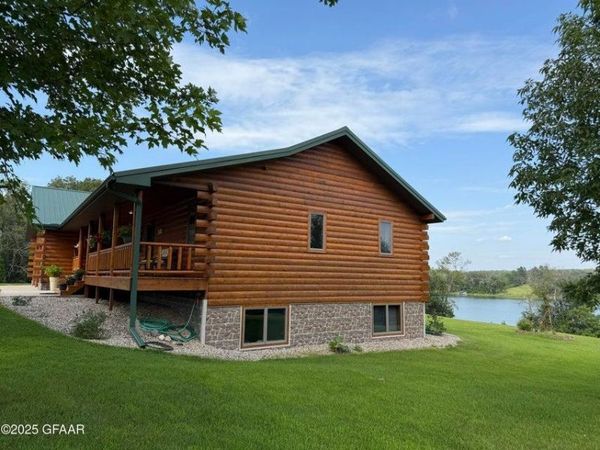 17021 470th Street , Pelican Rapids, MN 56572