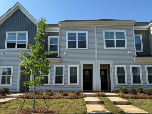 4632 Lakeview Road, Charlotte, NC 28216