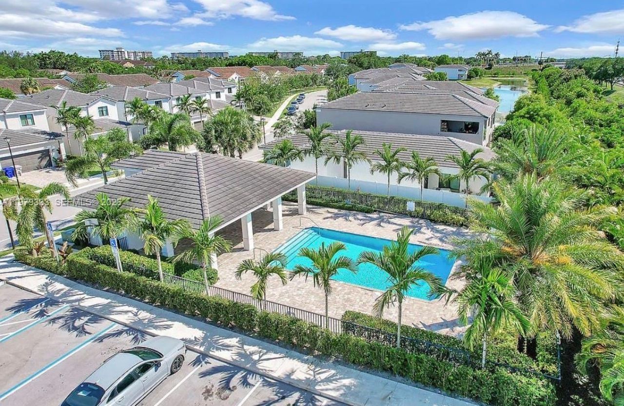 445 NW 36th Ave , Pompano Beach, FL 33069 Photo