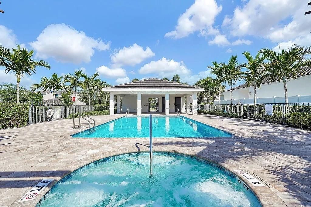 445 NW 36th Ave , Pompano Beach, FL 33069 Photo