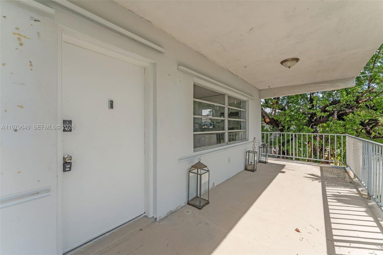 174 Corrine Pl, Unit 1, Key Largo, FL 33037 Photo