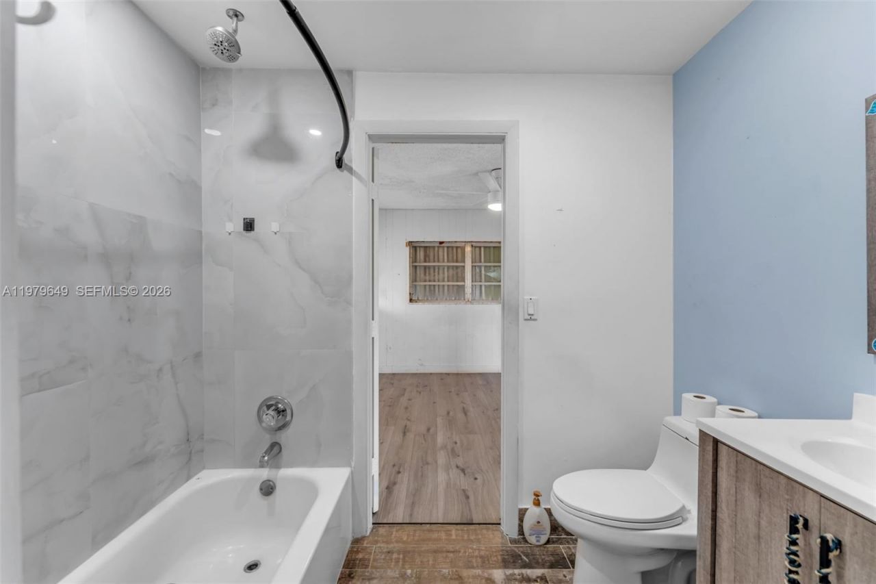 174 Corrine Pl, Unit 1, Key Largo, FL 33037 Photo