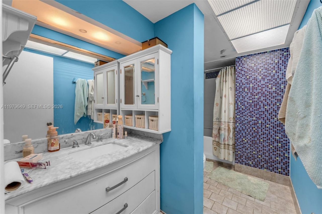 174 Corrine Pl, Unit 1, Key Largo, FL 33037 Photo