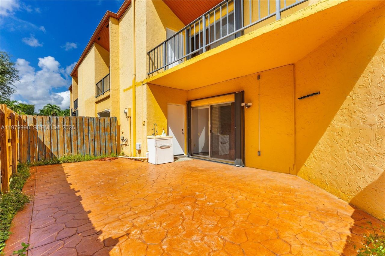 13745 SW 84th St, Unit A, Miami, FL 33183 Photo
