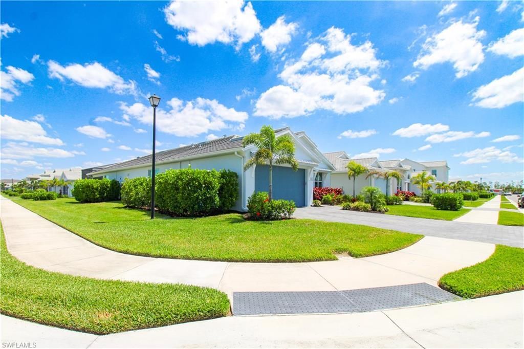 9241 Cayman Dr, Naples, FL 34114 Photo
