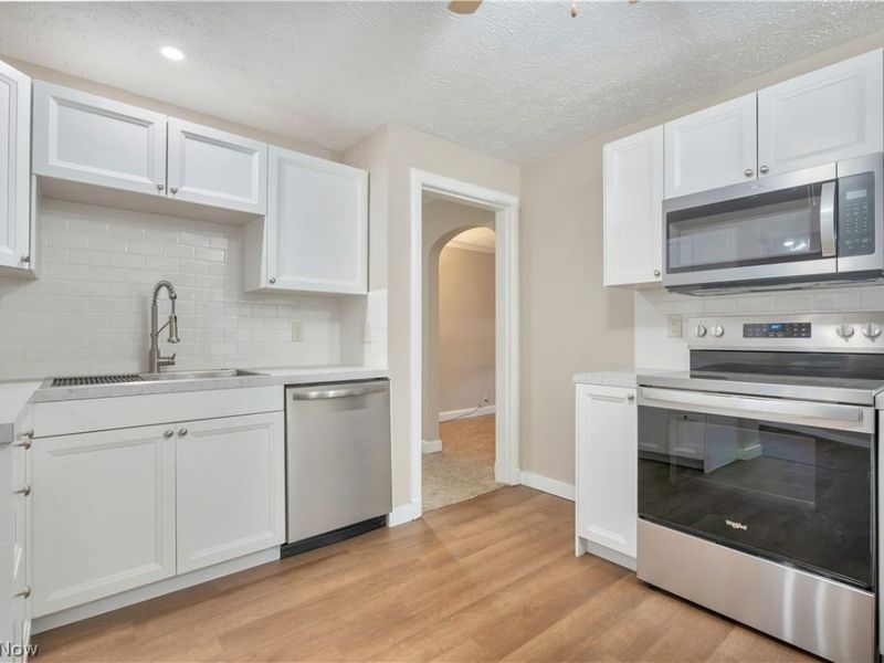 3709 S Union Avenue , Alliance, OH 44601 Photo 19