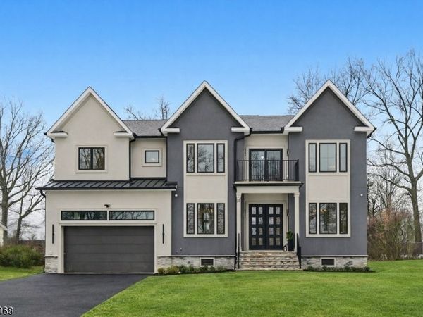 33 Tower Rd, Livingston, NJ 07039