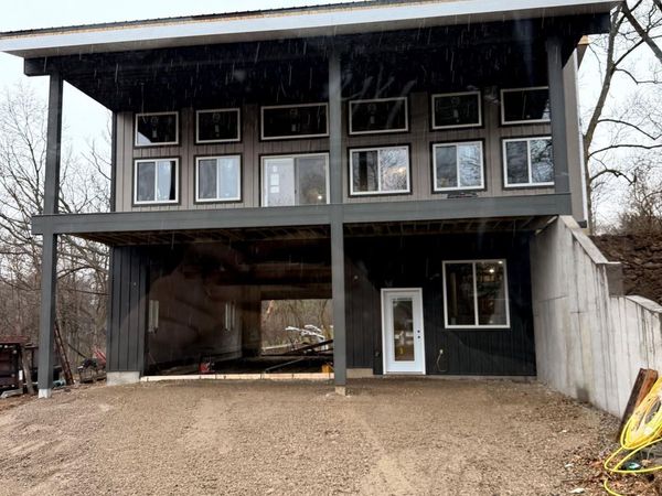 4086 Tracy Drive, Brooklyn, IA 52211