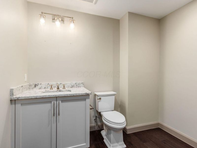 686 Fairway Boulevard, Columbus, OH 43213 Photo 11