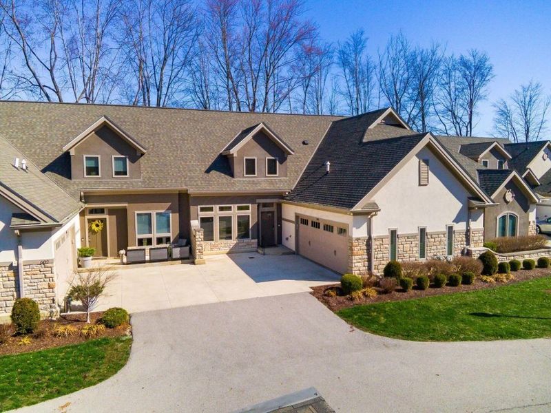 686 Fairway Boulevard, Columbus, OH 43213 Photo 2